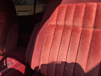 Image 8 of 9 of a 1993 GMC YUKON